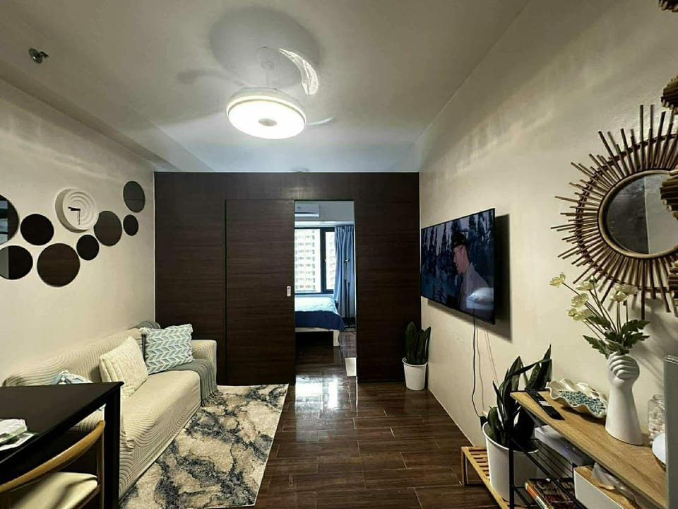 AIR RESIDENCES MAKATI Staycation Apartment in Makati