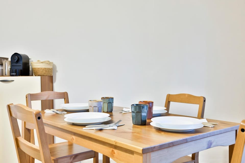 Food and drinks, Dining area, Food
