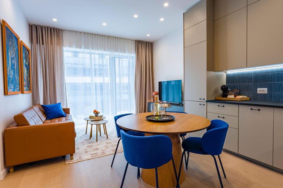 Modern Art Gallery Apartment Apartment in Bucharest