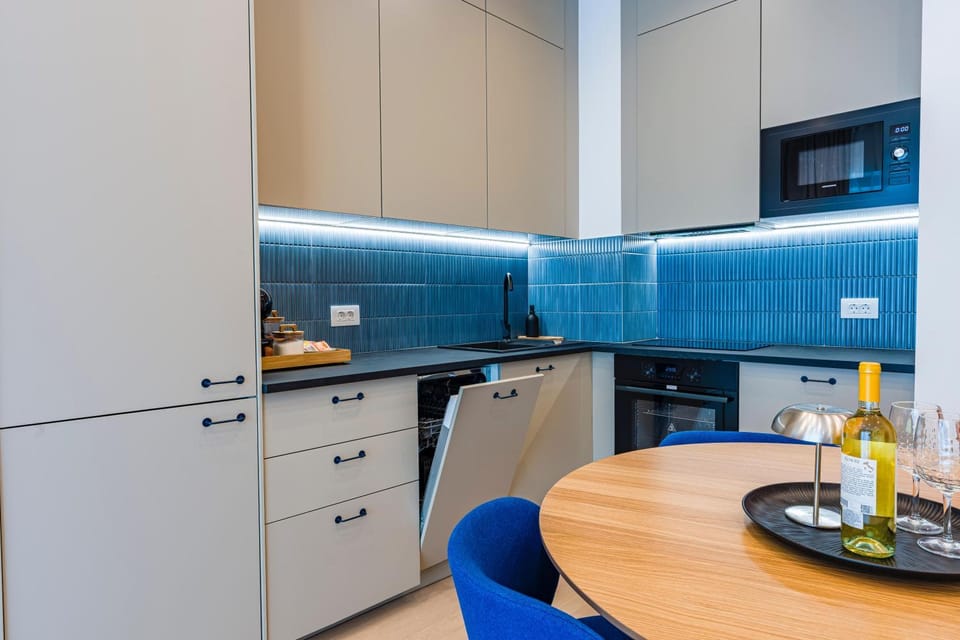 Modern Art Gallery Apartment Apartment in Bucharest