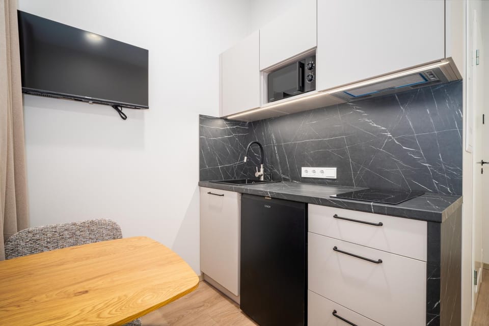 TV and multimedia, Kitchen or kitchenette, Seating area, Dining area, minibar, stove