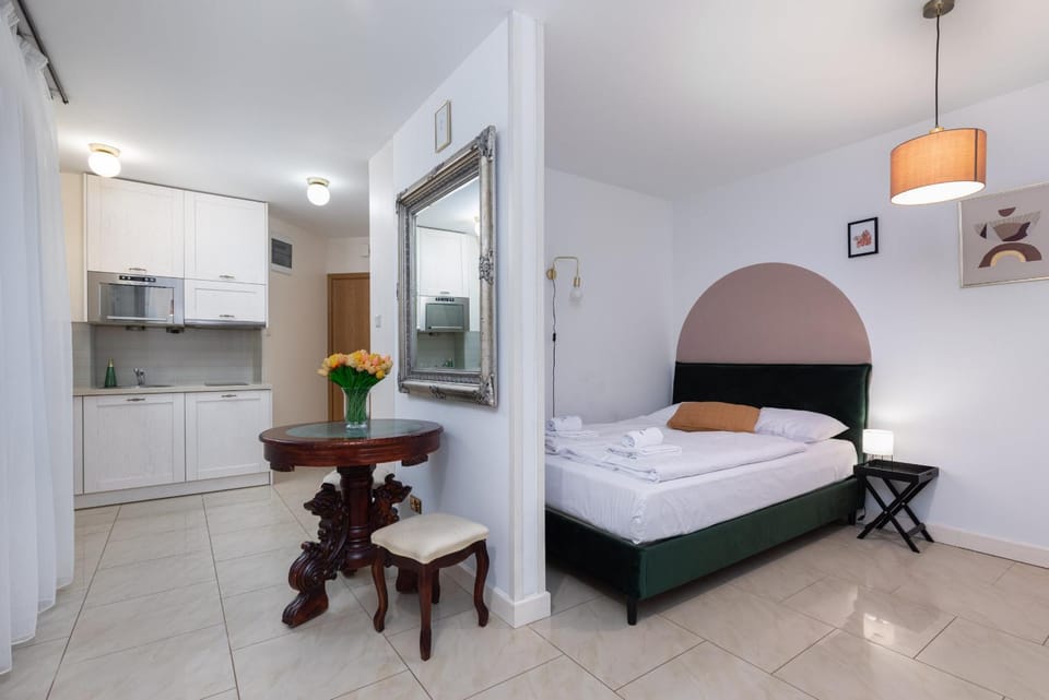 Bed, Kitchen or kitchenette, Photo of the whole room