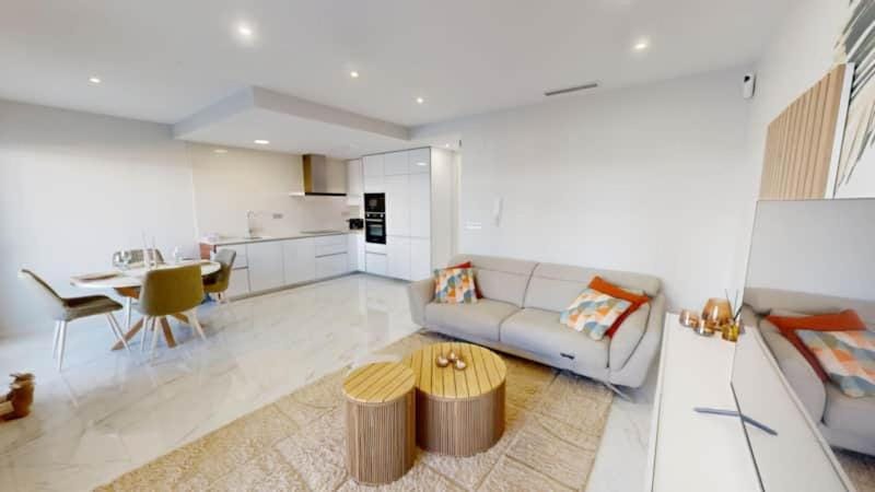 Kitchen or kitchenette, Seating area, Dining area