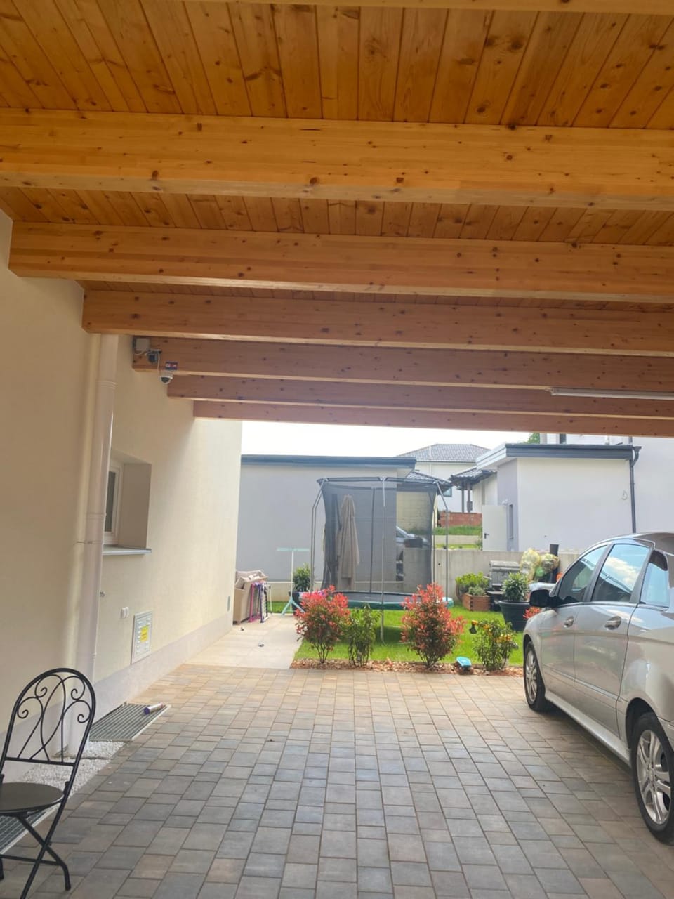 Property building, Day, View (from property/room), View (from property/room), Garden view, Garden view, Quiet street view, Inner courtyard view, Parking