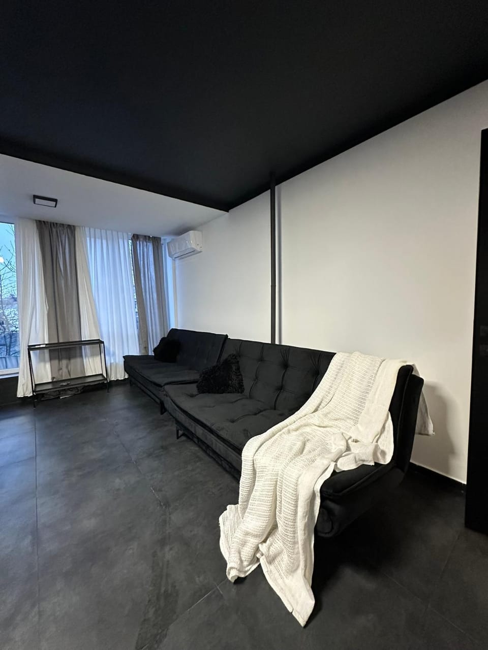 Total Black ЖК Київський Apartment in Ukraine