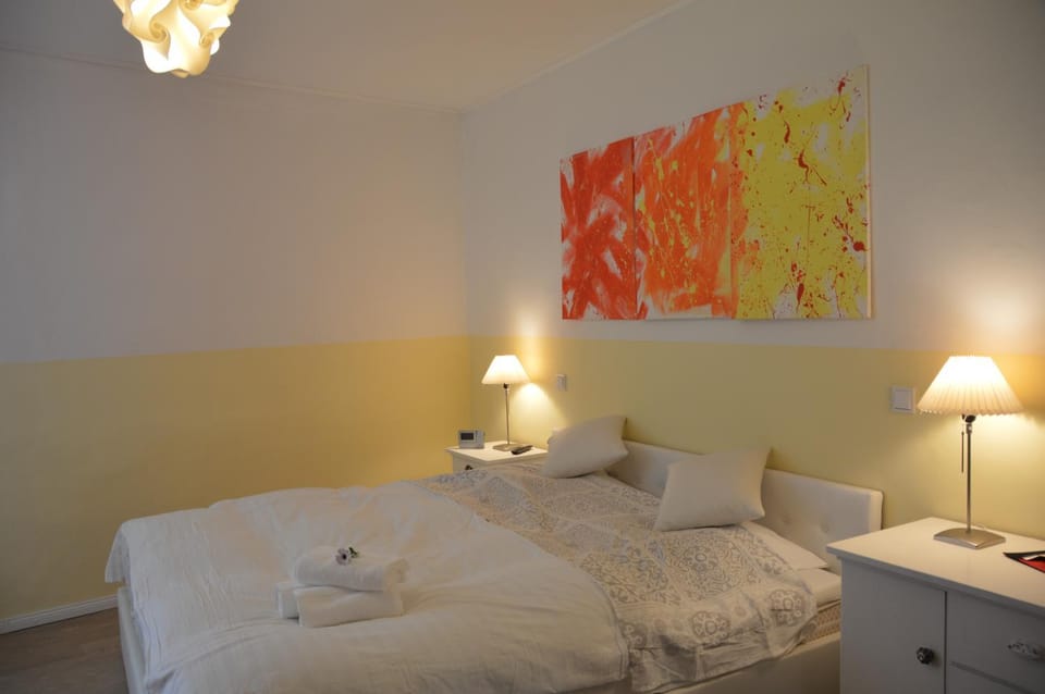 Living room, Bedroom