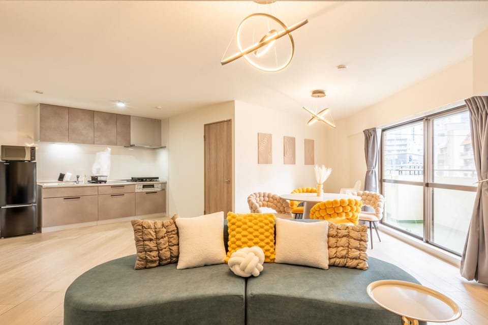 Kitchen or kitchenette, Living room