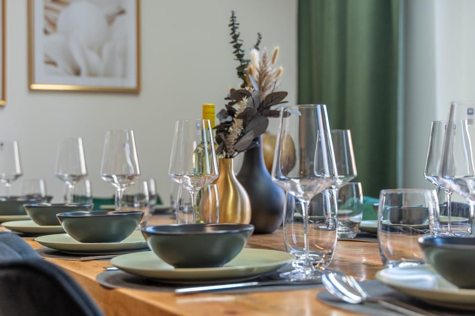 Decorative detail, Dining area