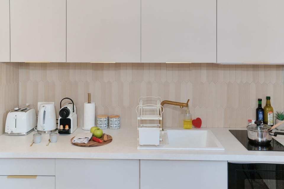 Coffee/tea facilities, kitchen