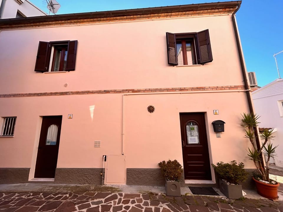 LA CASA DI ANGELO al primo piano con aria condizionata Apartment in Numana