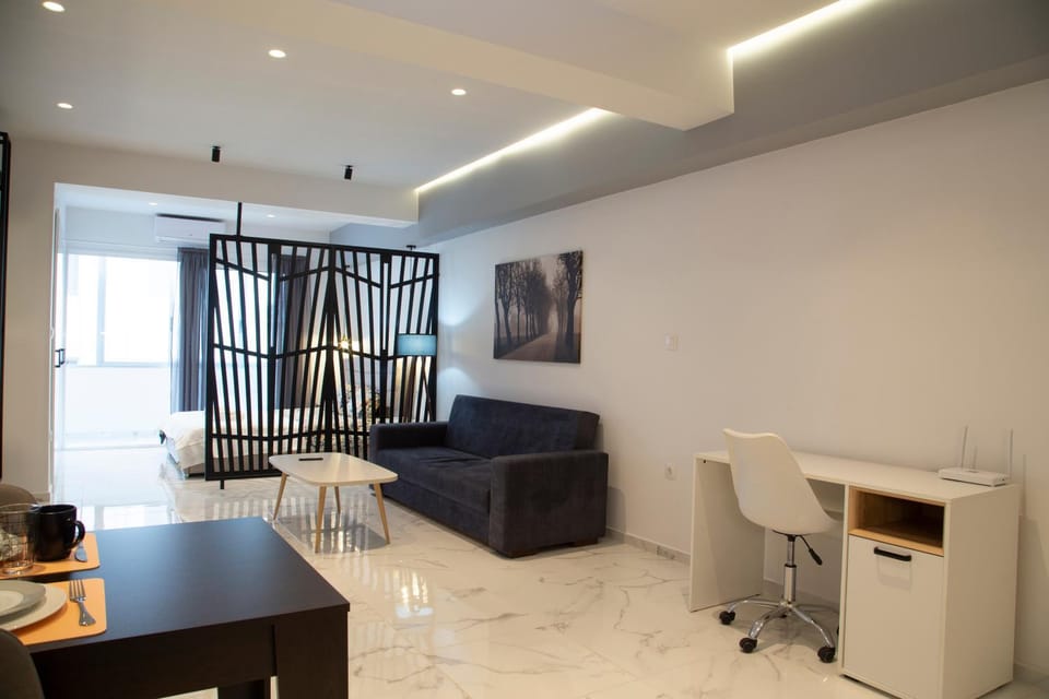 Luster Apartment in Thessaloniki