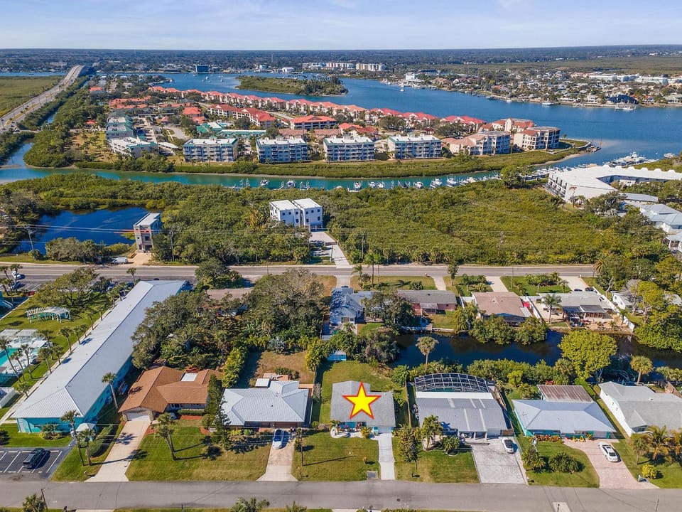 La Maison Bleue House in New Smyrna Beach