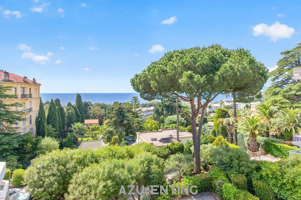 Day, Natural landscape, Garden view, Sea view