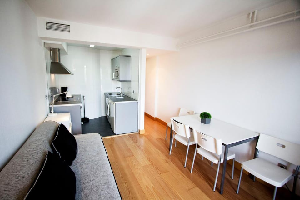 Kitchen or kitchenette, Living room
