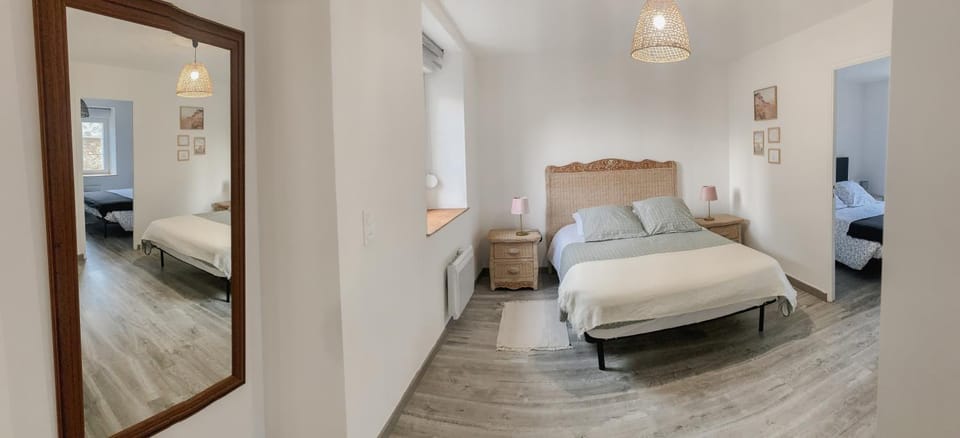 Living room, Bedroom