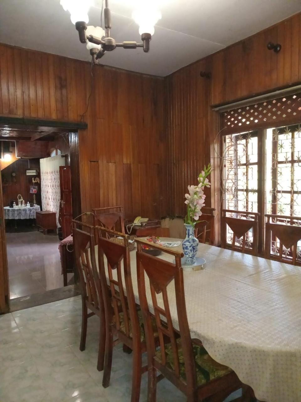 Antique Villa Bed and Breakfast in Central Province