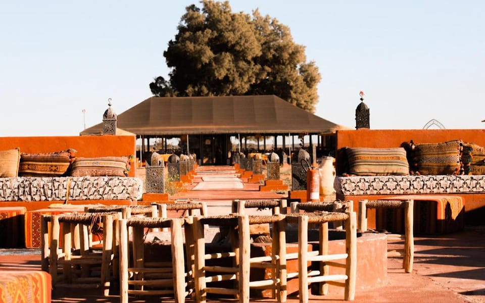 Restaurant/places to eat, Day, Banquet/Function facilities, Dining area