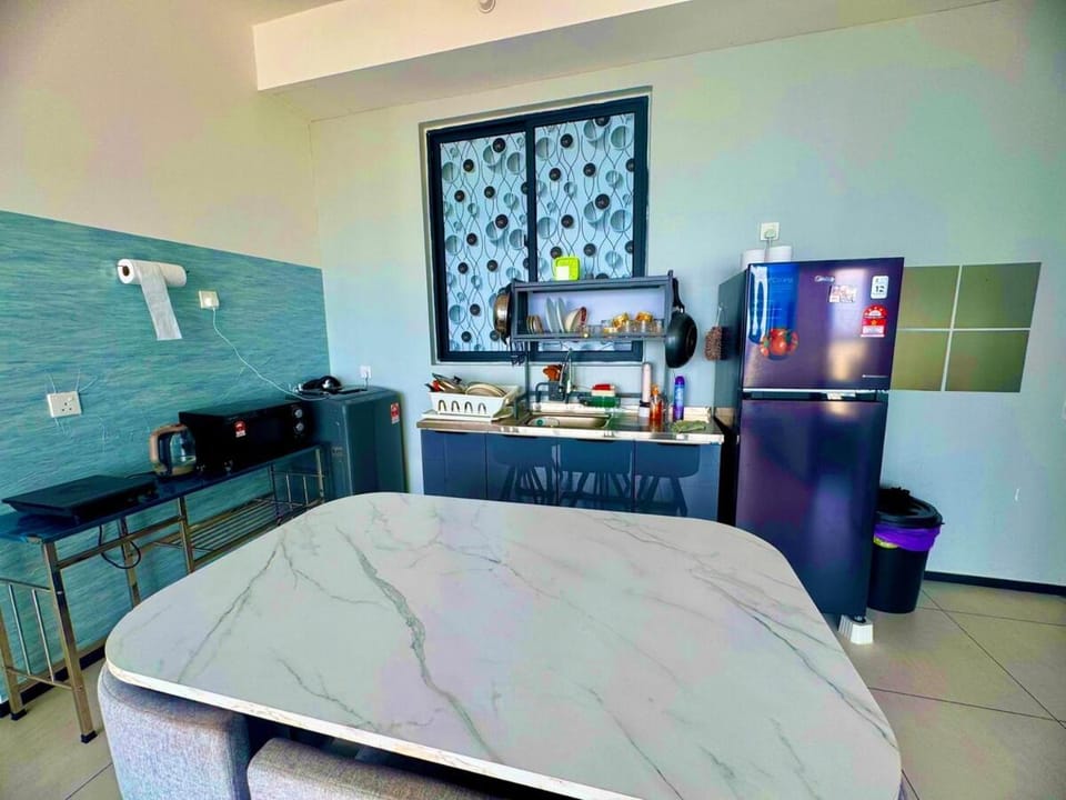 Elegant 3BR Luxury City View Comfortable for 10 Apartment in George Town