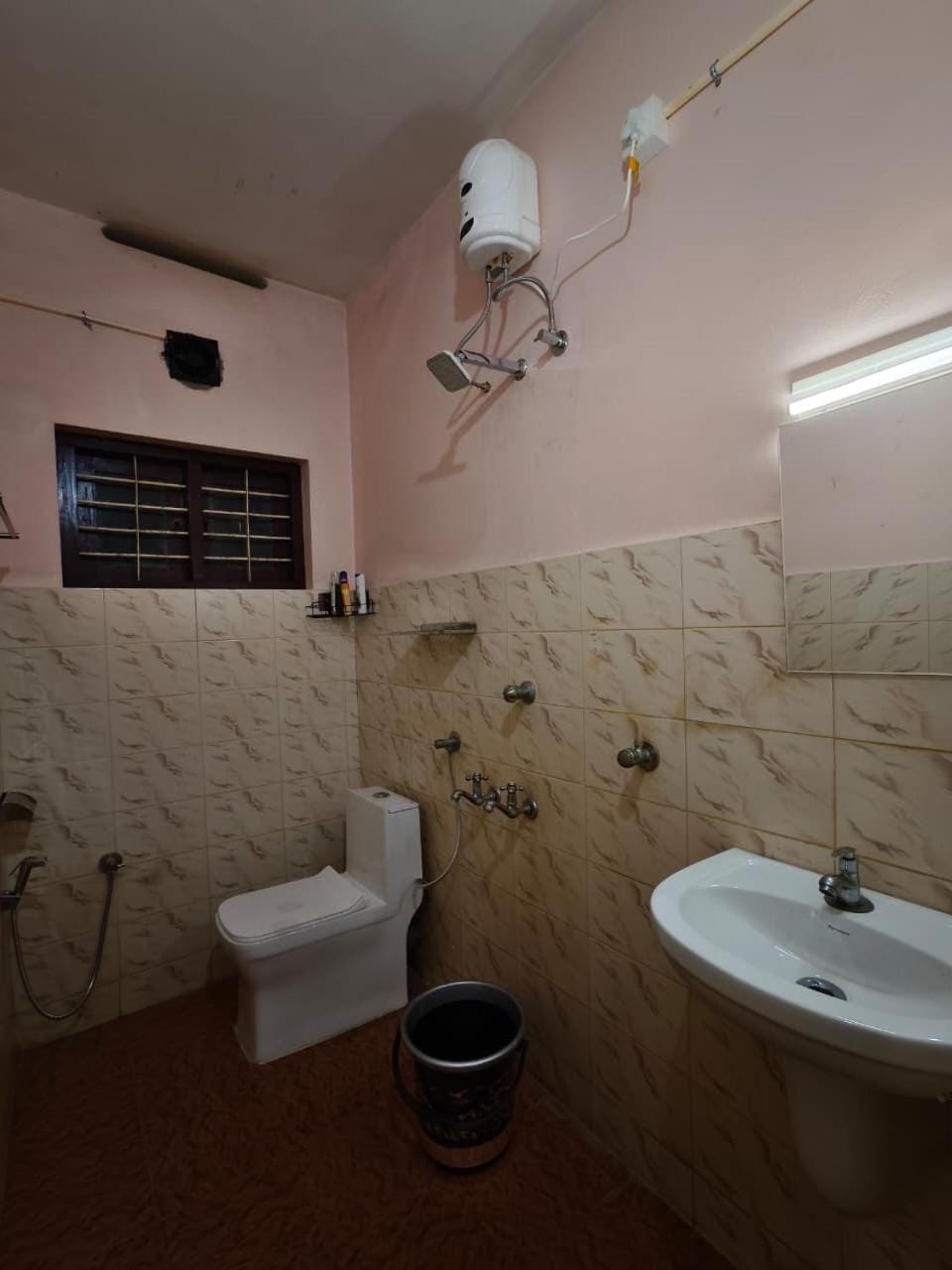 Shower, Toilet, Bathroom