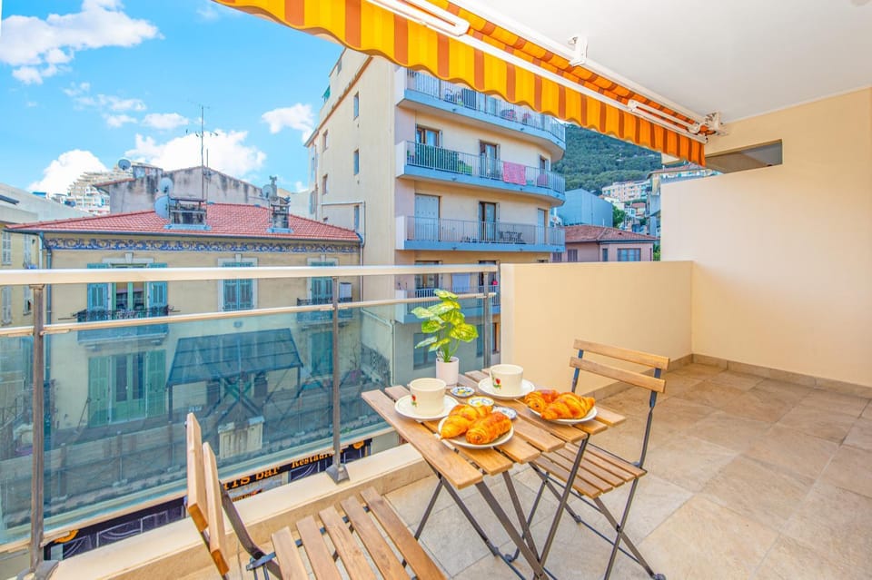 Day, Balcony/Terrace, Dining area