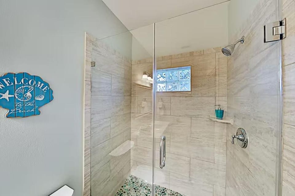 Seaside Home I Beach Access I Pool and Hot Tub House in Port Aransas