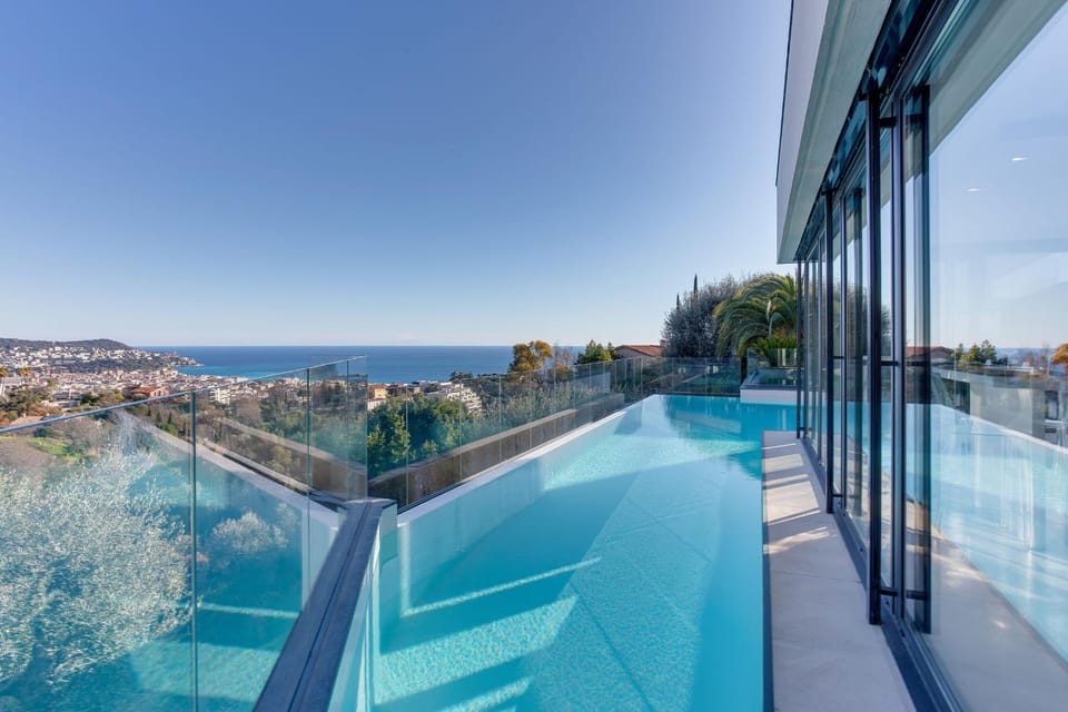 Sea view, Swimming pool