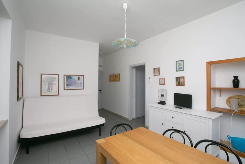 M082 - Marcelli, trilocale con terrazzo al residence Mareverde Apartment in Marcelli