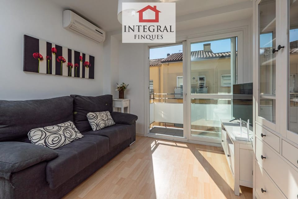 TV and multimedia, Living room, furniture, internet, air conditioner
