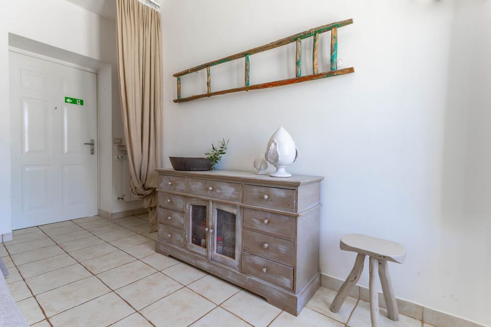 Living room, wardrobe