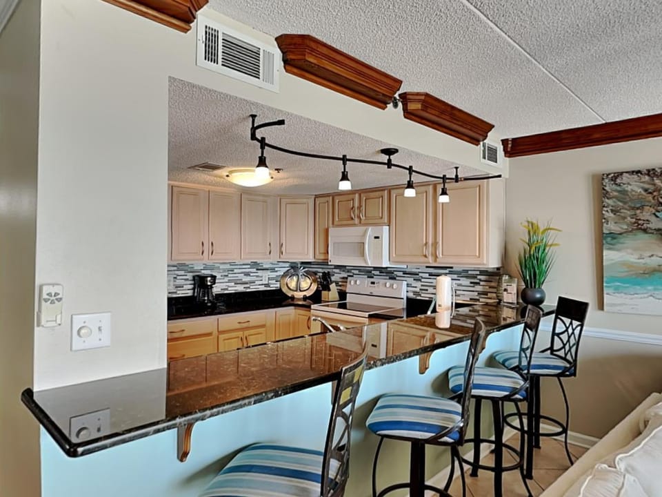 Ocean Breeze West #801 - Gulf Views and Sandy Toes Apartment in Perdido Key