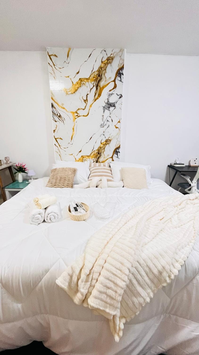 Bed, Bedroom