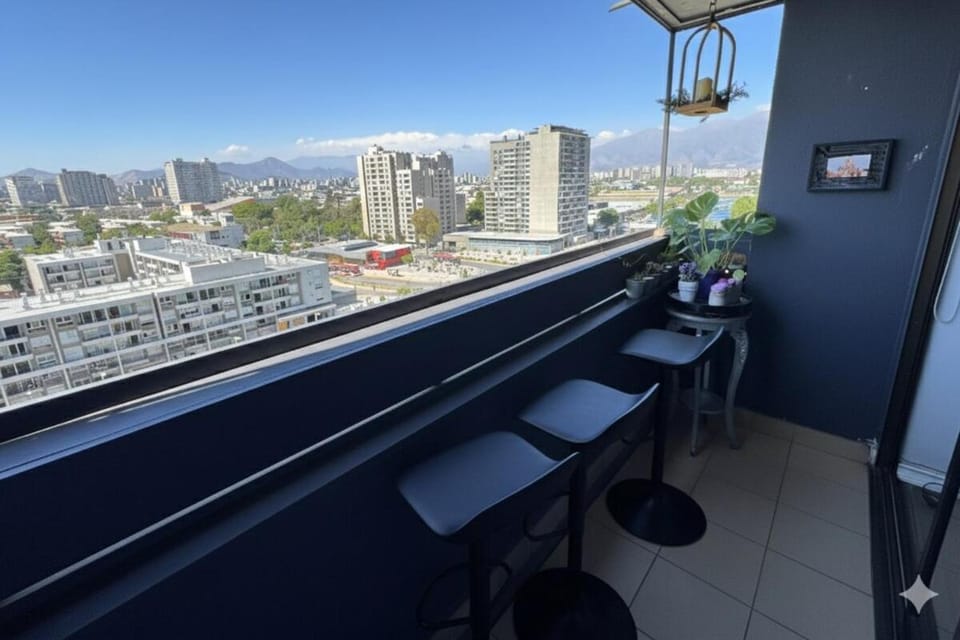 Balcony/Terrace, City view