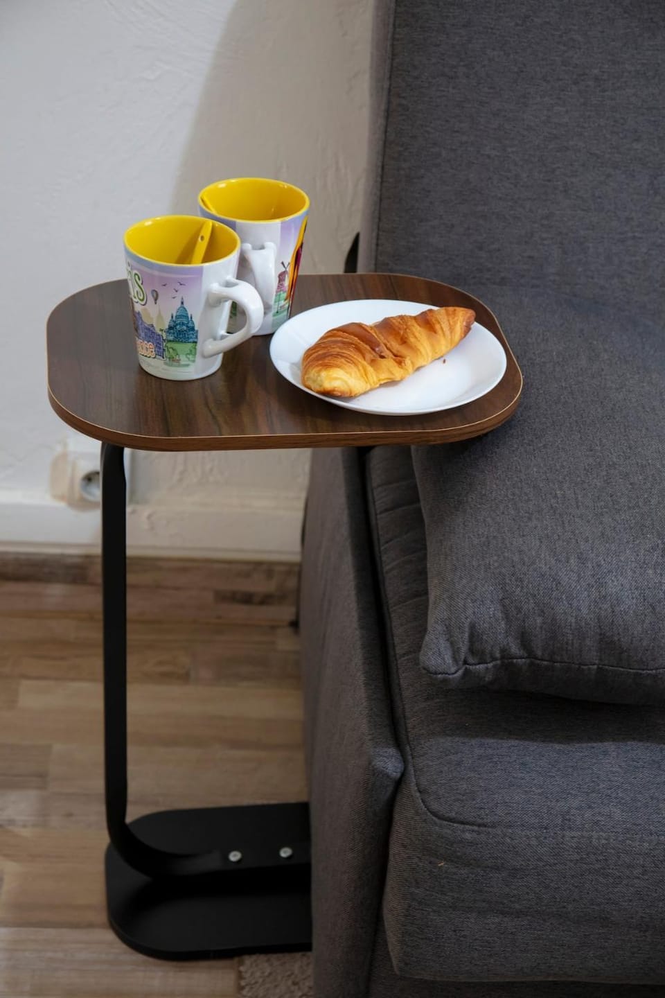 Living room, Seating area, Breakfast