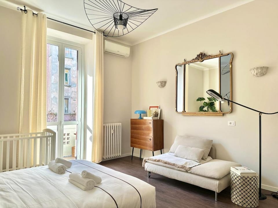 Bed, Bird's eye view, Balcony/Terrace, Bedroom