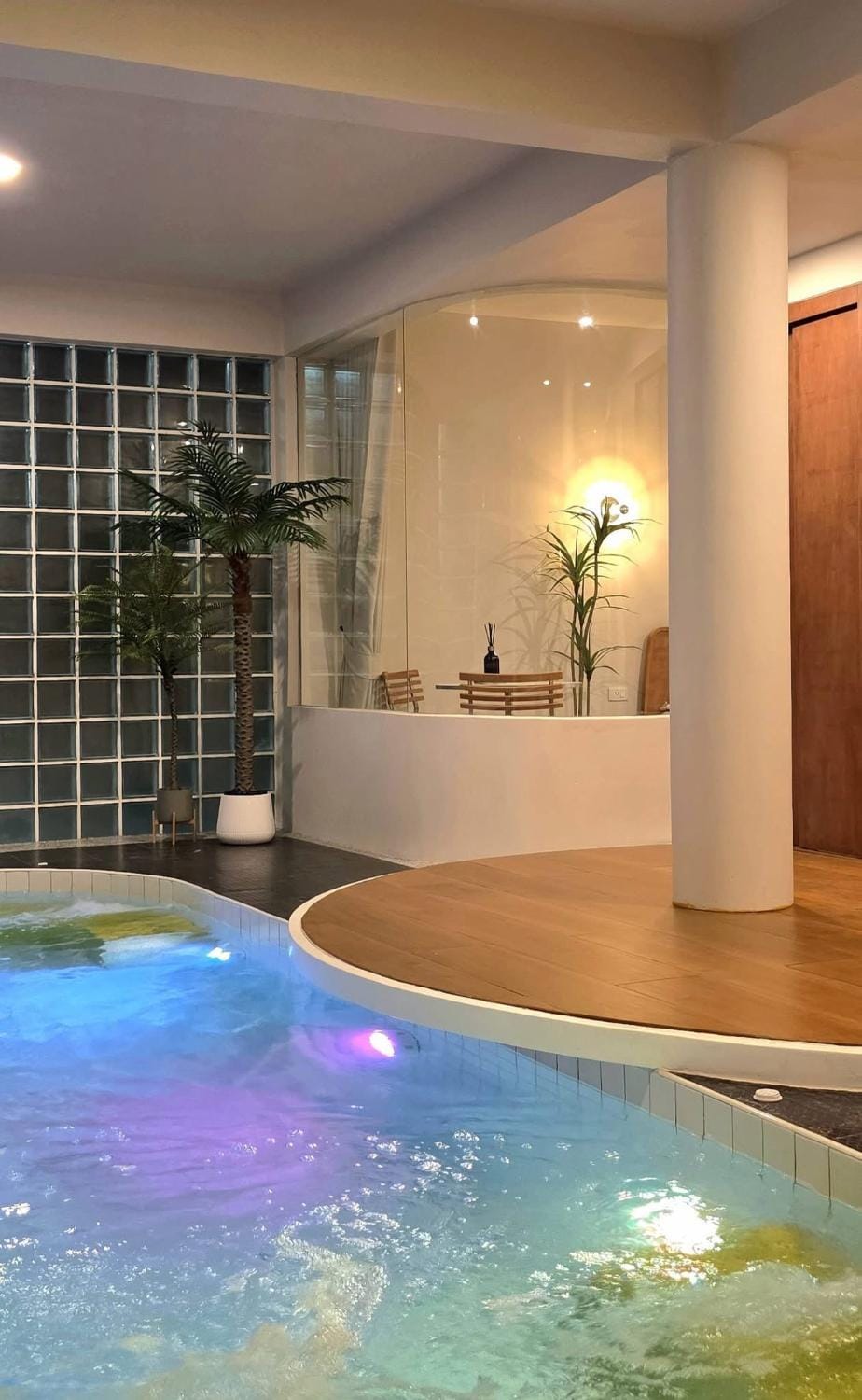 Wanderlust HAUS Hotel in Chon Buri Changwat