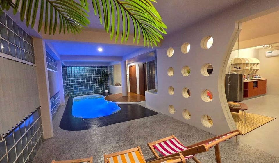 Wanderlust HAUS Hotel in Chon Buri Changwat