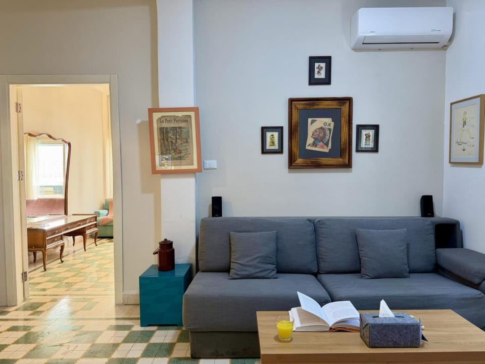 Living room, air conditioner