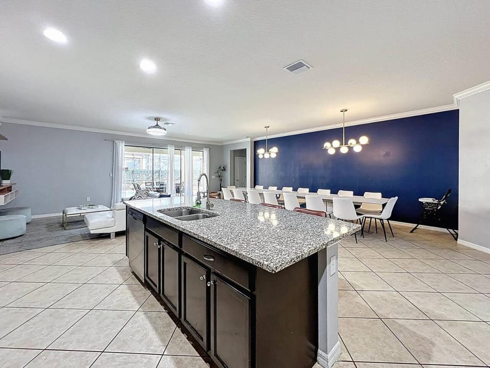 Galactic Retreat Private Pool and Spa Resort Access House in Four Corners