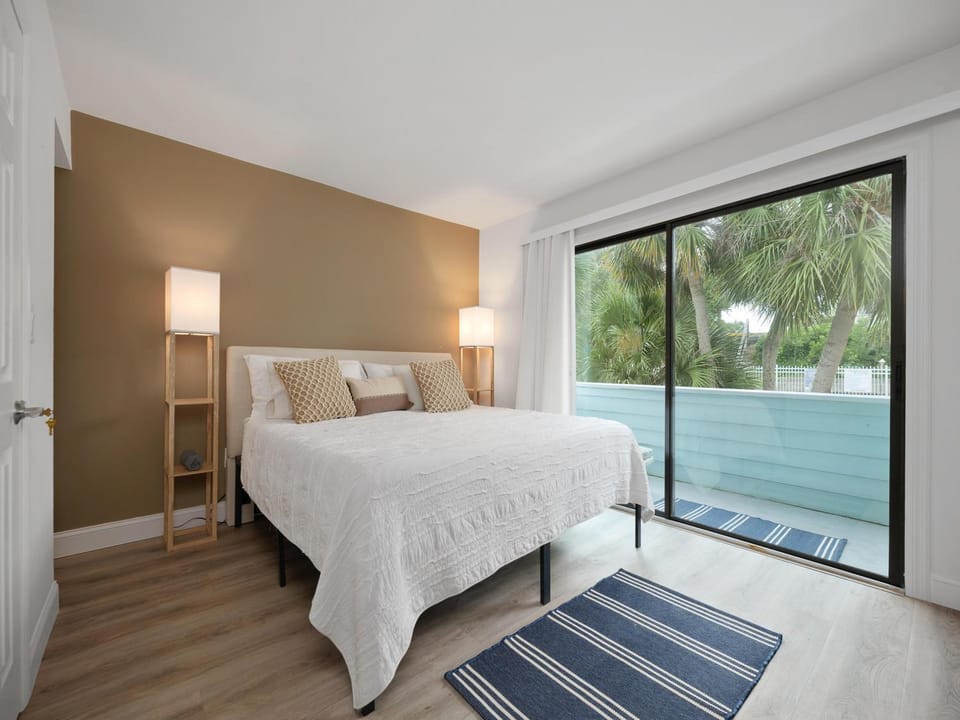 Bed, Balcony/Terrace, Bedroom, furniture