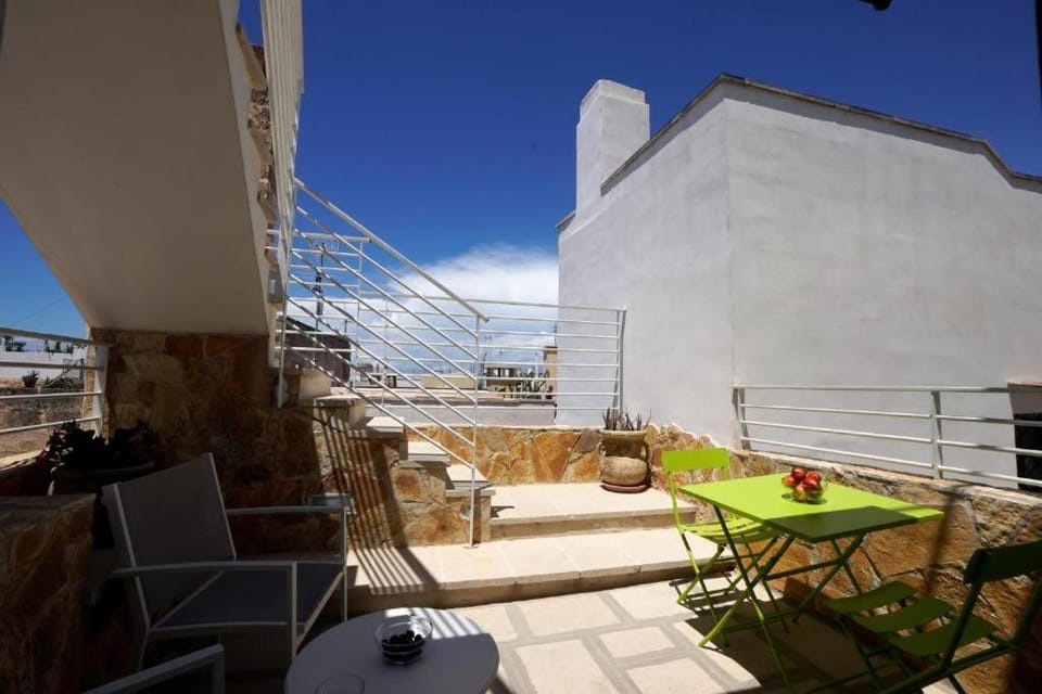 View (from property/room), Balcony/Terrace