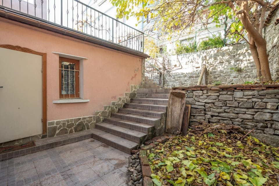 Kolyo Fitcheto's Rose House Apartment in Veliko Tarnovo