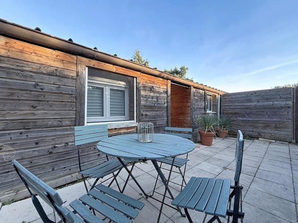L'Espérance - Gîte Sauveur - Terrasse et parking privé Apartment in Auvergne-Rhône-Alpes