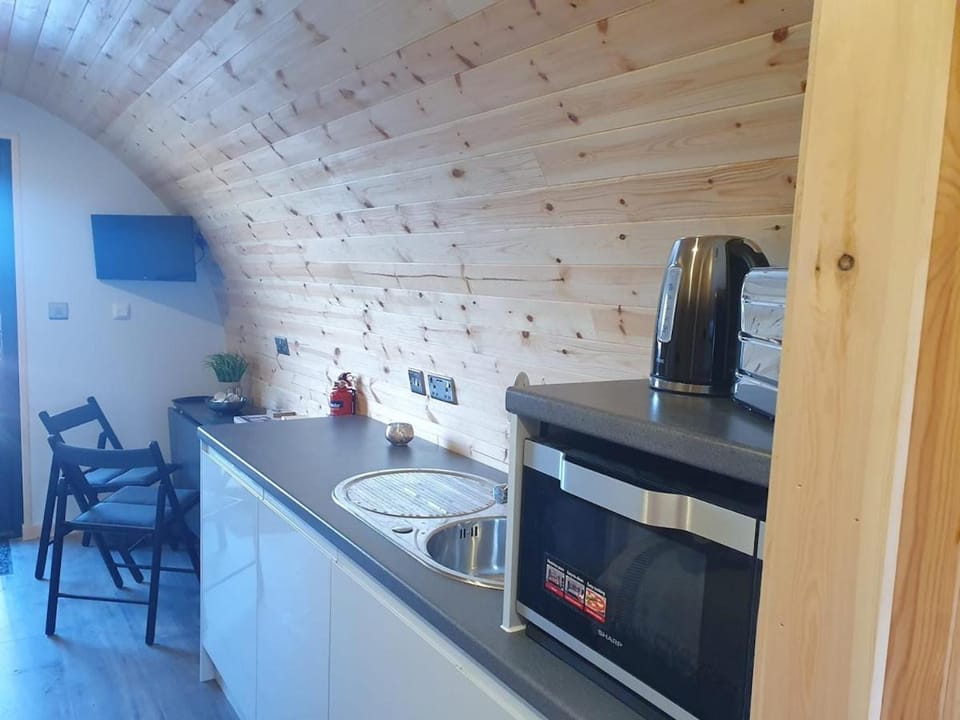 Grimsay Glamping Pods - Pod Dubh - No Pets Apartment in Scotland