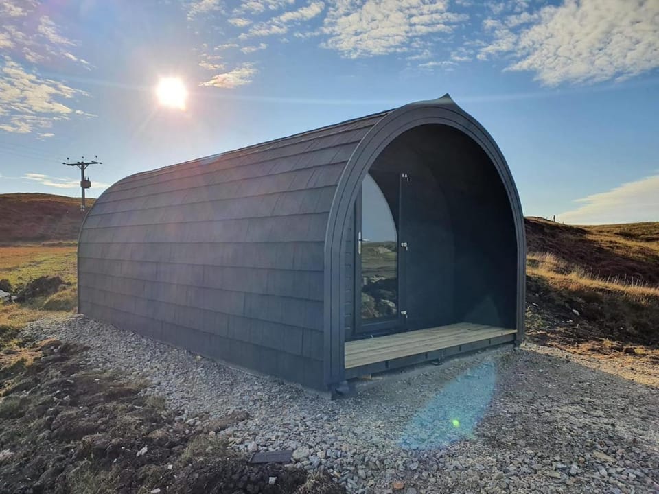 Grimsay Glamping Pods - Pod Dubh - No Pets Apartment in Scotland