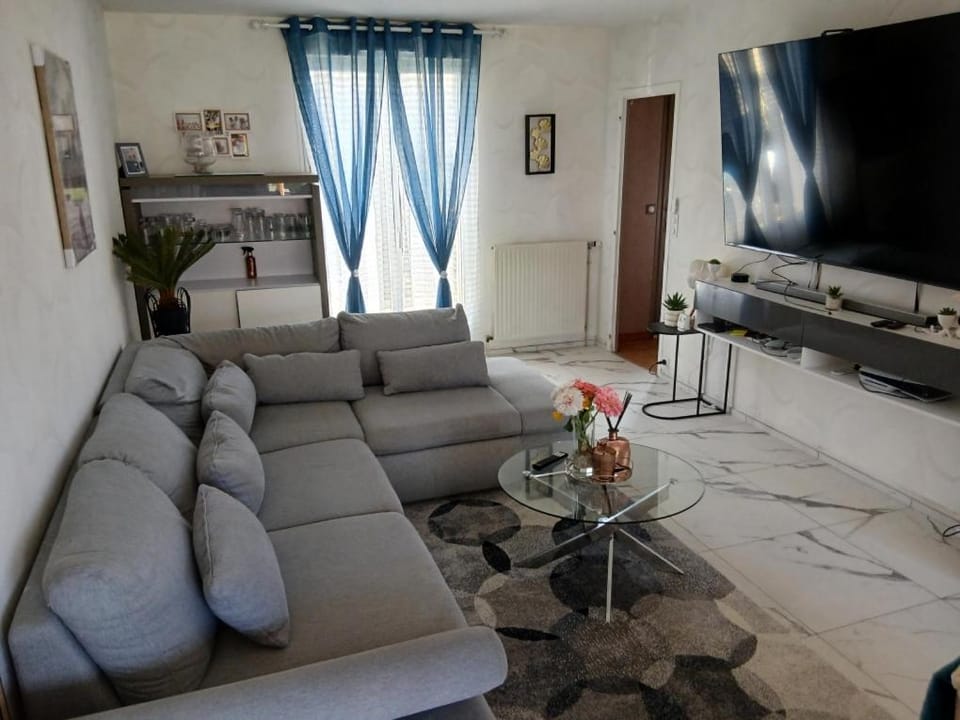 JonathanFlore Vacation rental in Pays de la Loire