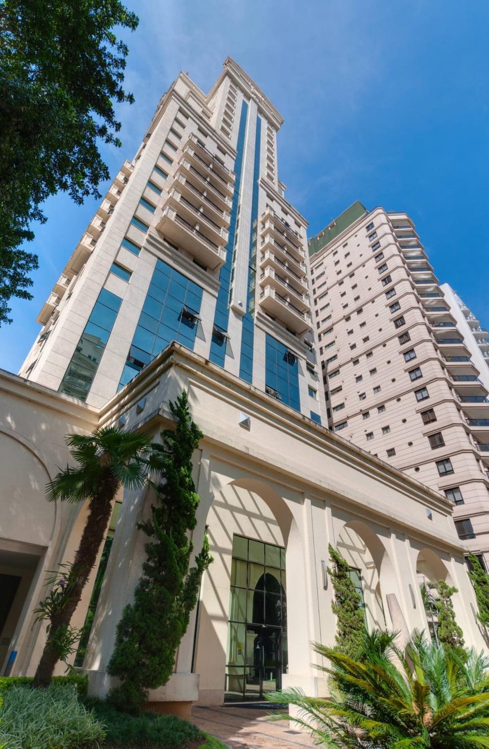 Facade/entrance, Garden, Balcony/Terrace