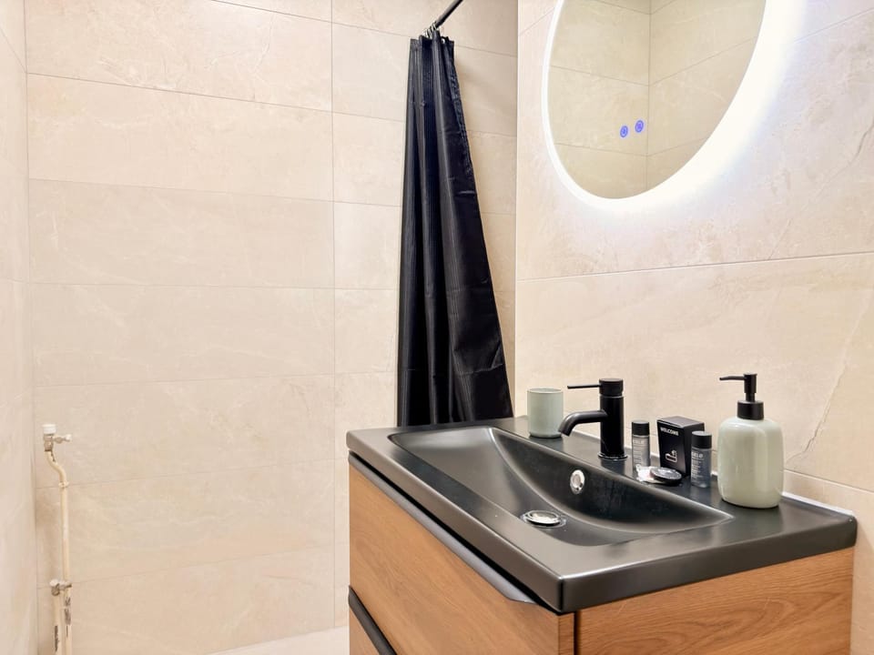 Appartement neuf 8 prsn Garage & Terrasse privée Apartment in Besançon