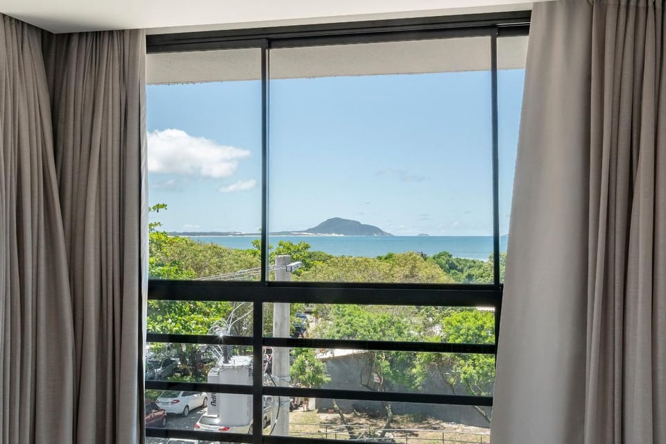 Apto Horizonte 50m da praia by Achei Florianópolis Apartment in Florianopolis