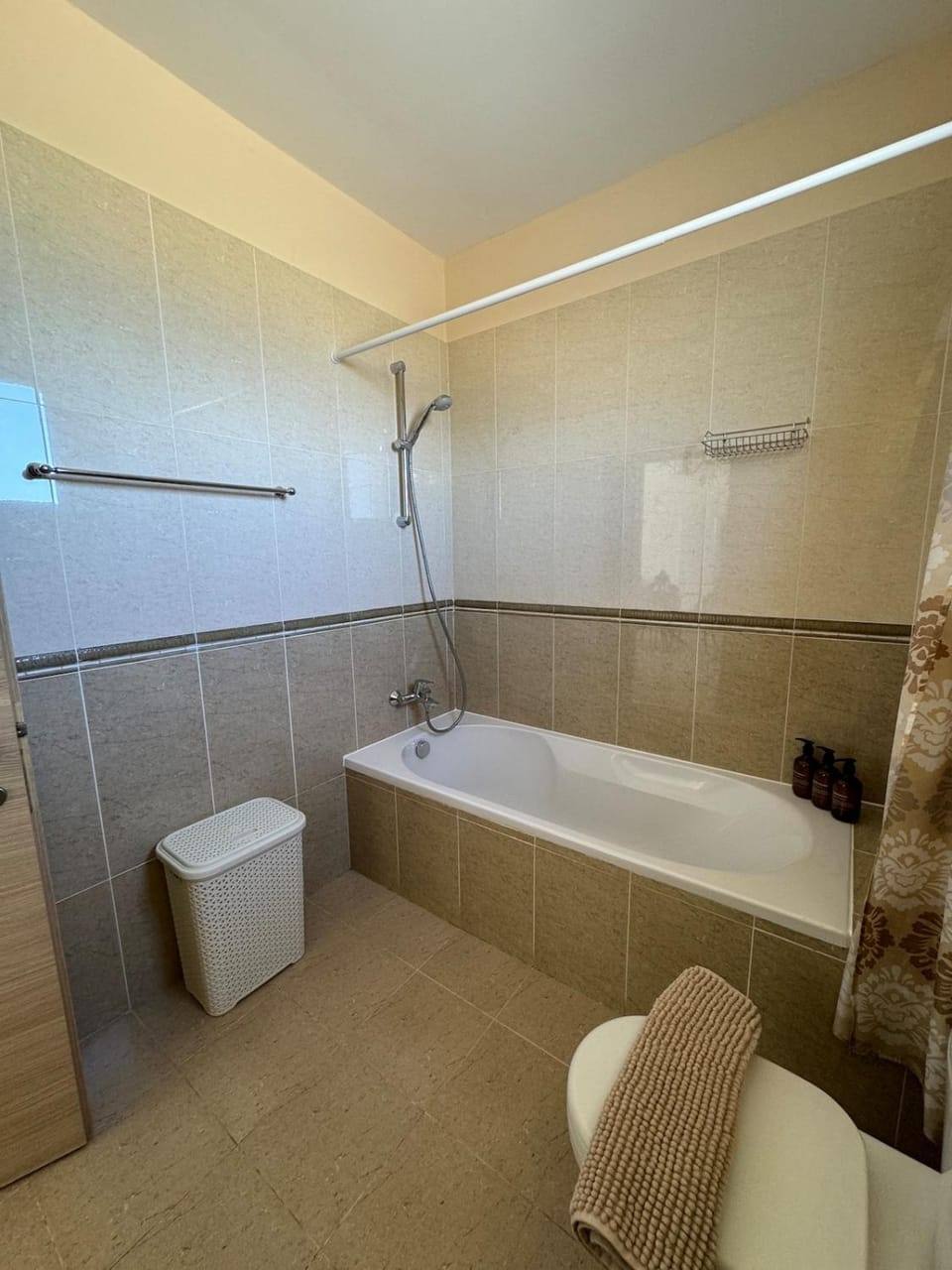 Beautiful Nissi Beach apt with big Sunny Veranda Apartment in Ayia Napa