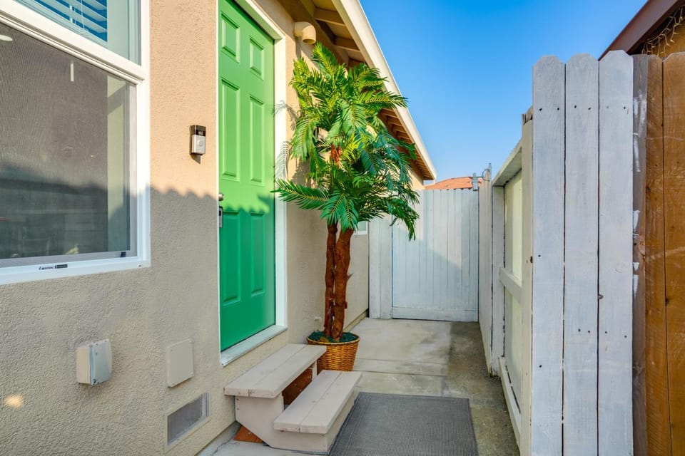Great for Digital Nomads! Convenient Manteca Apt Apartment in Manteca
